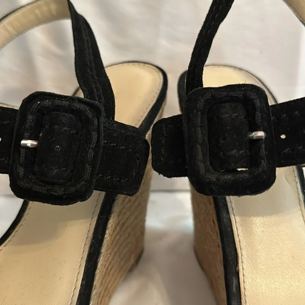 Marc Fisher Hipiee 2 black suede straps 8 1/2M espadrille wedge sandals